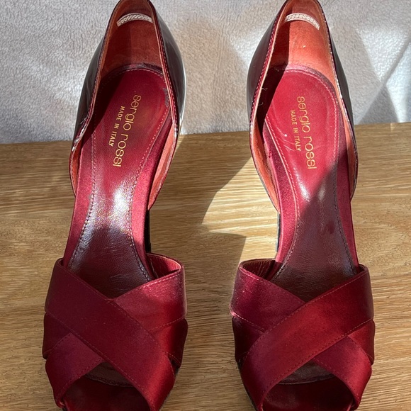 Dark red platform Sergio Rossi heels - Picture 4 of 10